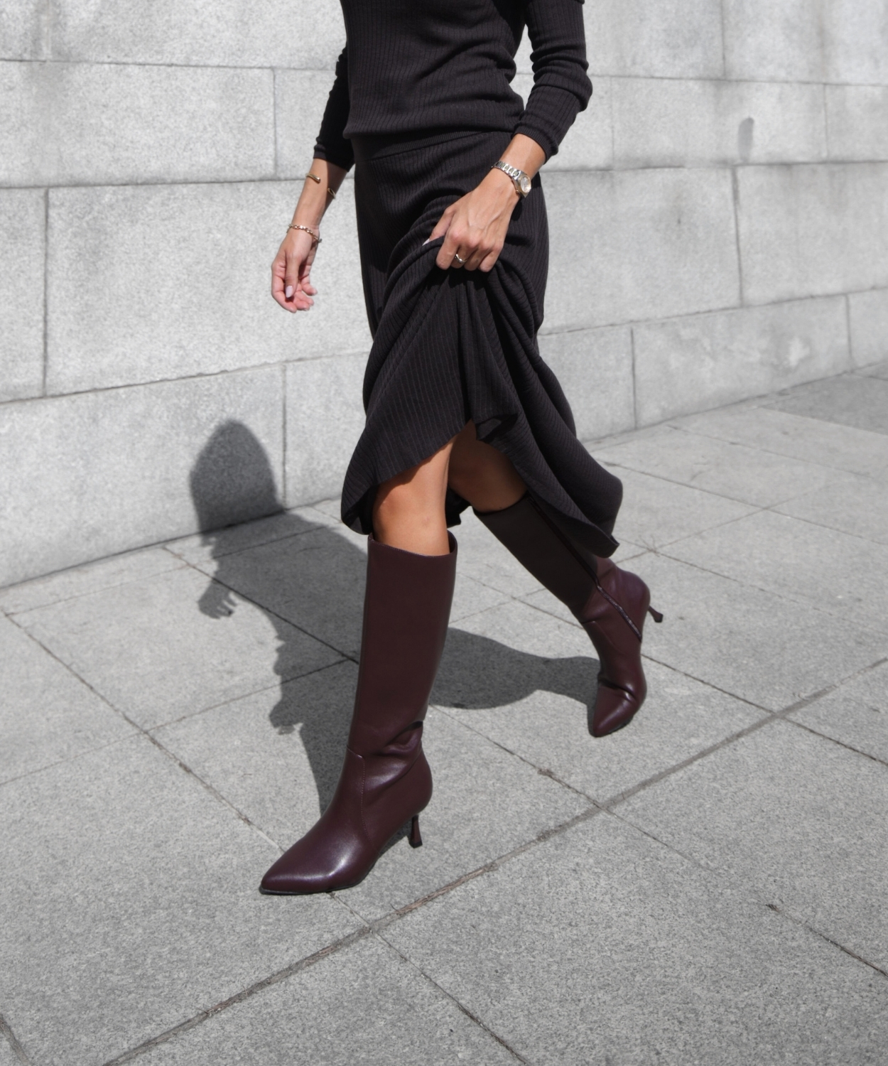 Botas altas tac&oacute;n kitten image number null